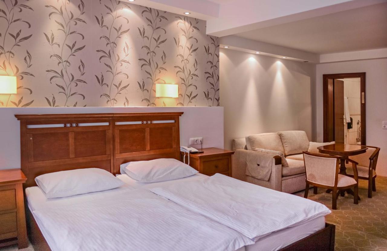 Hotel Pahuljica Влашич Екстериор снимка