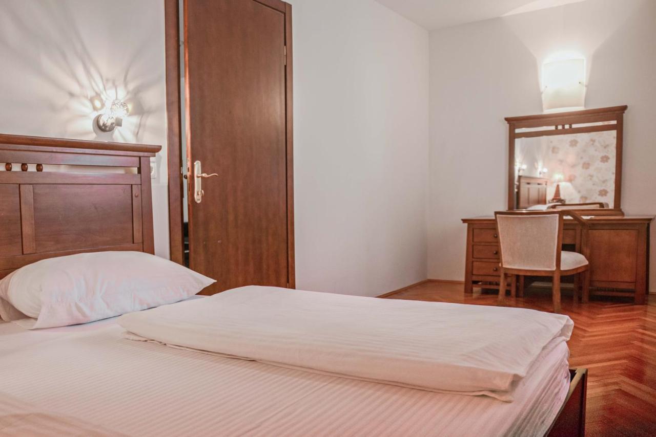 Hotel Pahuljica Влашич Екстериор снимка