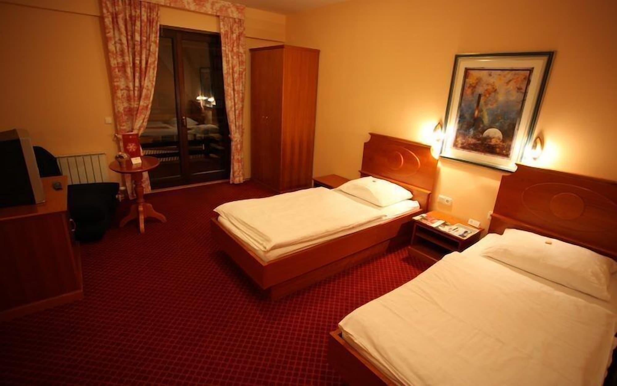 Hotel Pahuljica Влашич Екстериор снимка