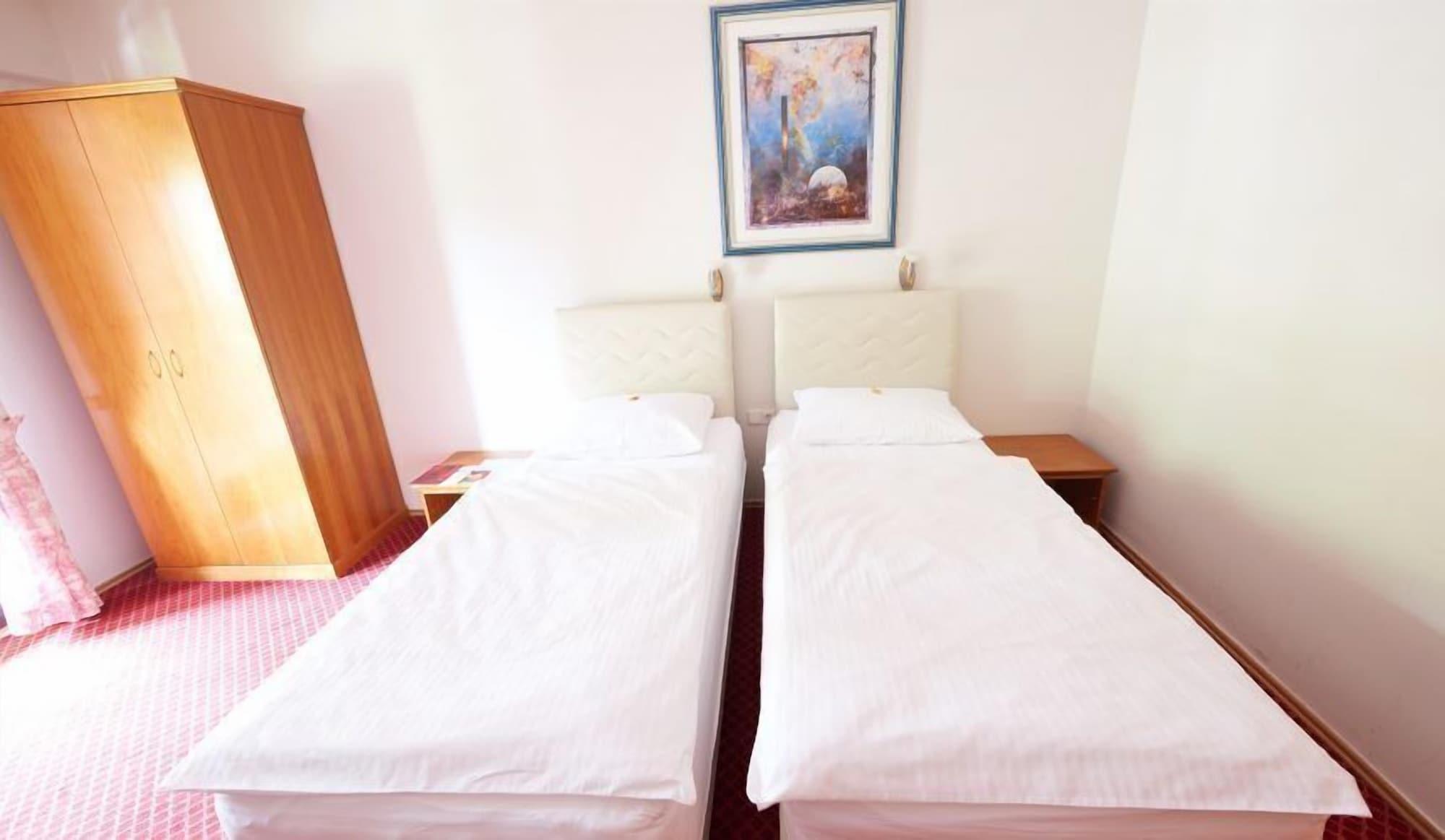 Hotel Pahuljica Влашич Екстериор снимка