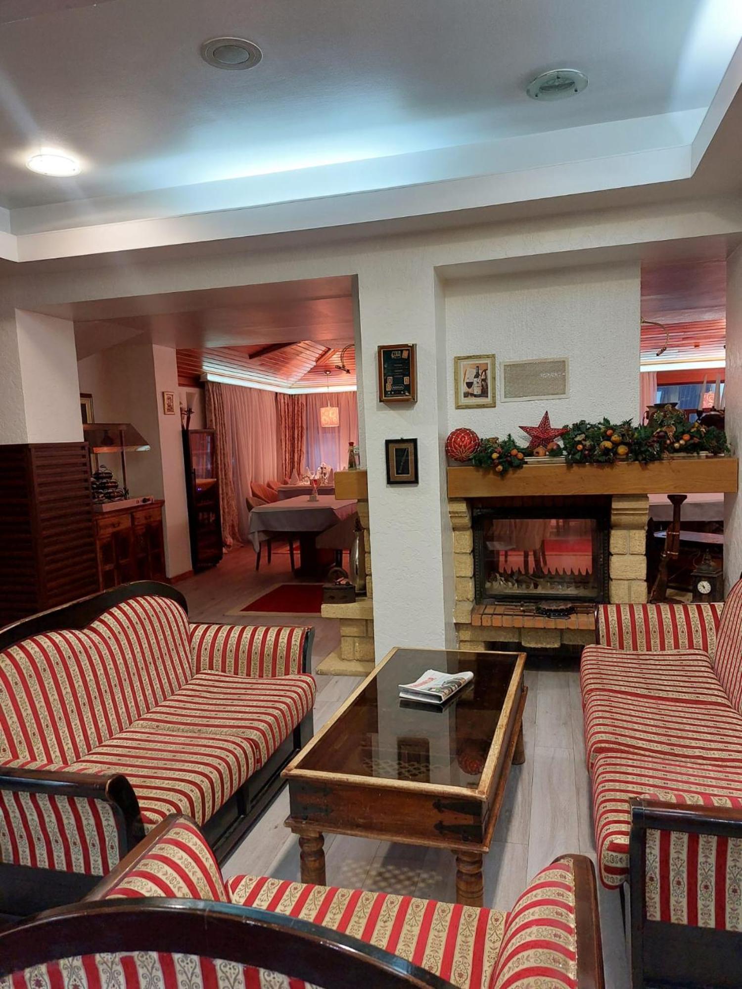 Hotel Pahuljica Влашич Екстериор снимка